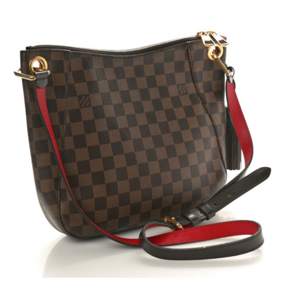 ❤️🤎💄💋Louis Vuitton South Bank Besace Bag❤️🤎💄💋 - Picture 2 of 16